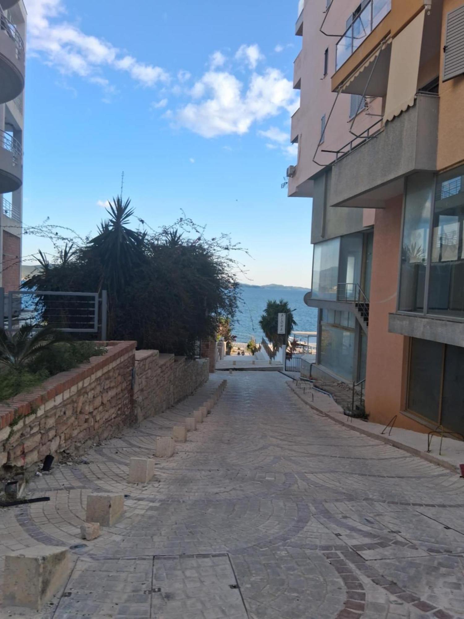 Amazing View Apartment Sarande Ngoại thất bức ảnh
